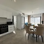 شقة Myguest Gallus 111, Luxury 1 Bedroom *