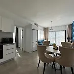 Myguest Gallus 111, Luxury 1 Bedroom شقة *